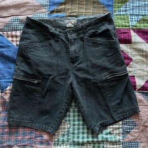 👁️‍🗨️CHARLES AND A HALF BLACK CARGO SHORTS👁️‍🗨️